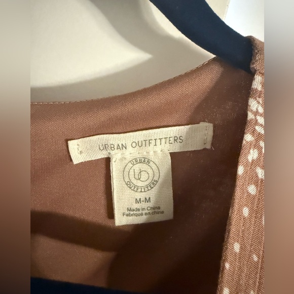 Women’s Urban Outfitters Fall Jumpsuit - Picture 2 of 3